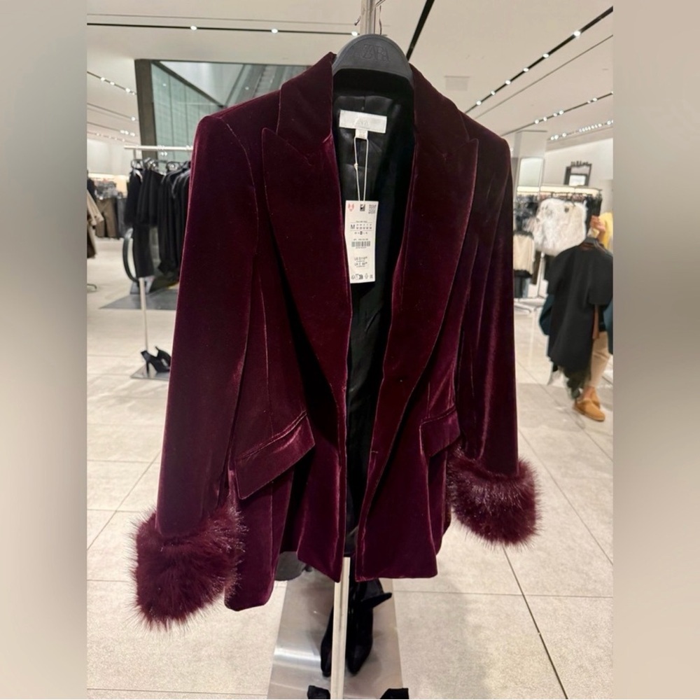 Zara Rich Burgundy Velvet Blazer with Fur Cuffs - Picture 6 of 6